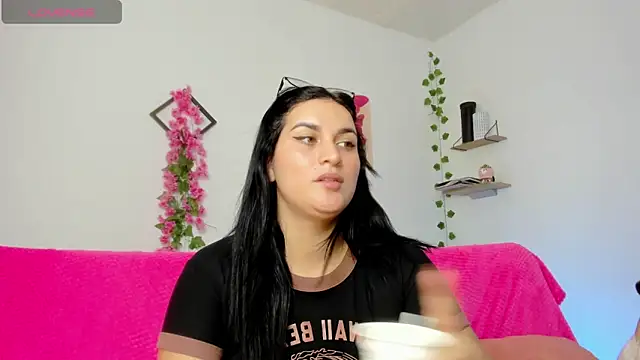 Emic  online show from January 28, 5:56 pm