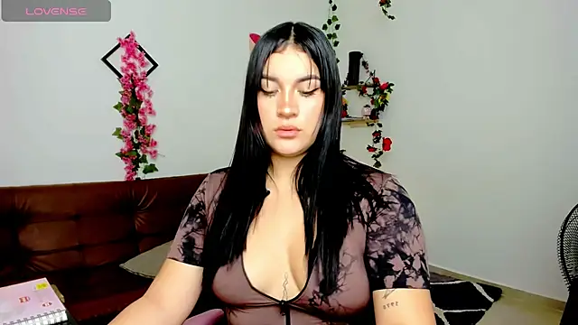 Emic  online show from March 2, 2:54 pm