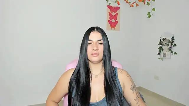 Emic  online show from March 4, 3:18 pm