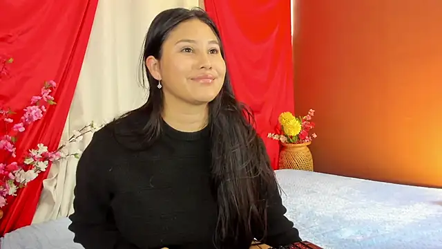 Little Ivy online show from November 3, 1:01 pm