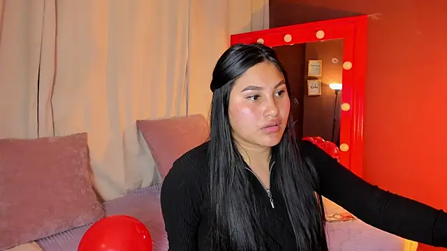 Snapshot of Little_Ivy chatting on February 25, 7:12 pm Little Ivy online show from February 25, 7:12 pm