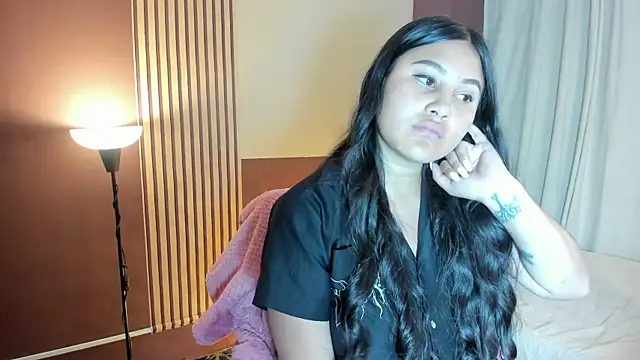 Snapshot of Little_Ivy chatting on March 20, 8:03 pm Little Ivy online show from March 20, 8:03 pm