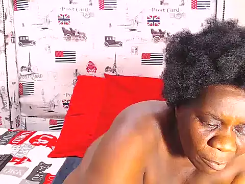 Honeybumsx32 online show from September 10, 7:19 am