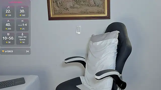 Wendy Marchall online show from December 5, 7:10 pm