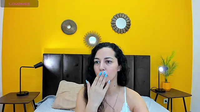 Linda Insatiable online show from February 13, 1:29 am