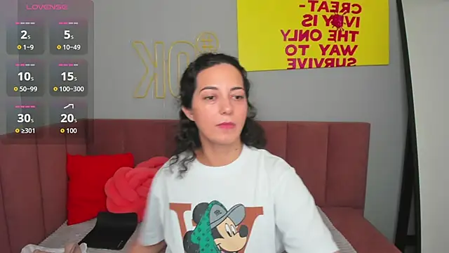 Linda Insatiable online show from November 13, 1:37 am