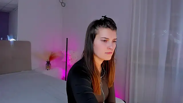 Laura Leee online show from March 6, 12:41 pm