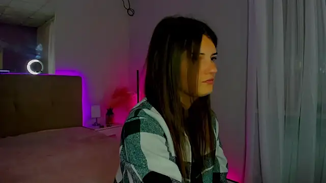 Laura Leee online show from September 13, 5:29 am