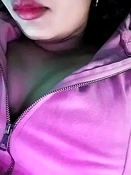 Miss-Siyaa online show from December 29, 2:42 pm