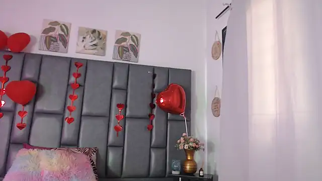 Snapshot of sophiaFoster4u chatting on March 3, 2:26 pm sophiaFoster4u online show from March 3, 2:26 pm