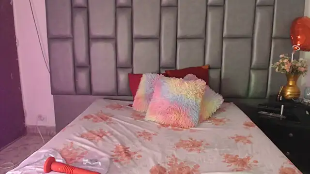 Snapshot of sophiaFoster4u chatting on March 12, 2:34 pm sophiaFoster4u online show from March 12, 2:34 pm