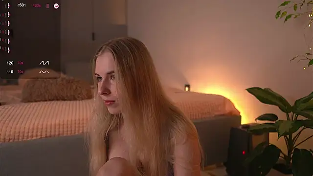 Snapshot of lorrie_love_story chatting on January 3, 5:42 pm lorrie love story online show from January 3, 5:42 pm