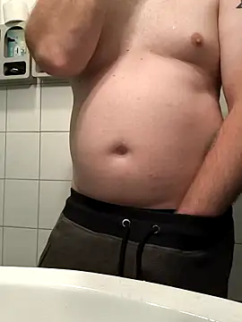 OdinWolf1990 online show from October 18, 5:32 am