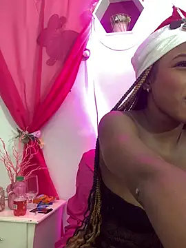 Snapshot of clhoe_miller1 chatting on December 12, 5:15 pm clhoe miller1 online show from December 12, 5:15 pm