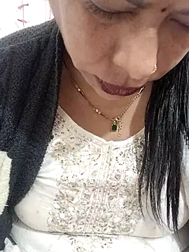 Urmila bhabhii online show from January 9, 9:01 am