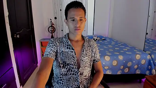 Snapshot of alessandro_wizard chatting on March 7, 7:27 pm alessandro wizard online show from March 7, 7:27 pm