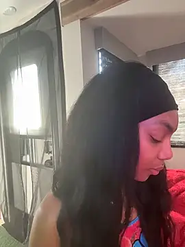 butterflybootyy online show from March 18, 3:26 pm