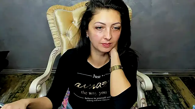 DivinSandra online show from December 21, 8:39 am