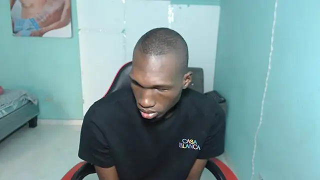 Snapshot of black30cmdick chatting on February 5, 6:34 pm black30cmdick online show from February 5, 6:34 pm