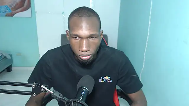 Snapshot of black30cmdick chatting on February 9, 5:17 pm black30cmdick online show from February 9, 5:17 pm