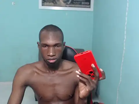 Snapshot of black30cmdick chatting on February 28, 6:36 am black30cmdick online show from February 28, 6:36 am