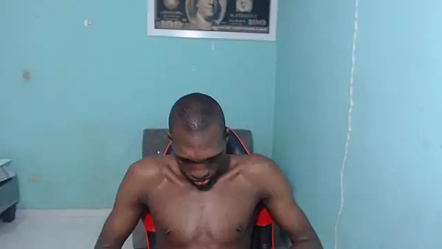 Snapshot of black30cmdick chatting on March 1, 4:03 am black30cmdick online show from March 1, 4:03 am