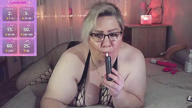 AngelinaGlam online show from February 18, 10:27 am