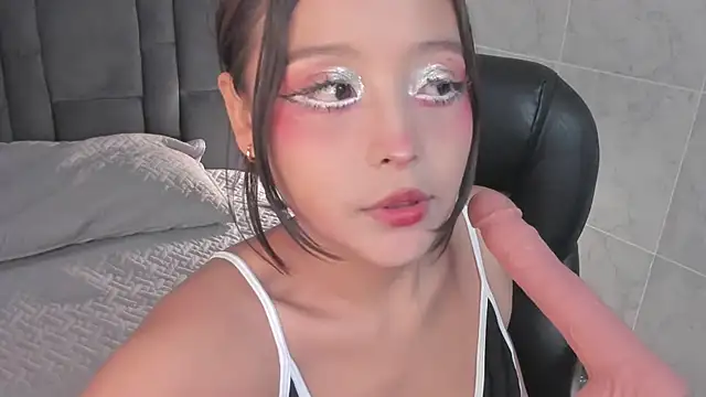 Teen sofia  online show from February 8, 11:34 pm