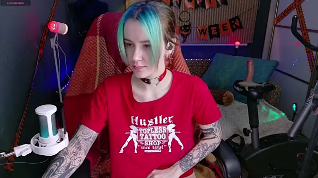 Snapshot of Cumpotik_Eve chatting on December 1, 2:16 am Cumpotik Eve online show from December 1, 2:16 am