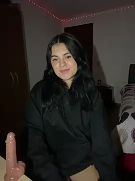 emiliaharper408 online show from March 7, 7:41 am