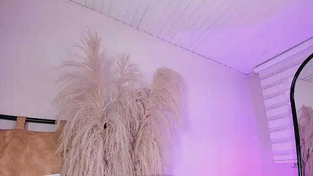 Snapshot of ariana_rosse__ chatting on January 21, 12:39 pm ariana rosse   online show from January 21, 12:39 pm