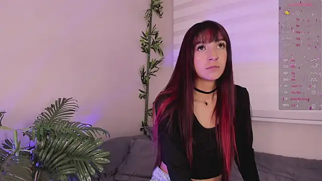 Snapshot of ariana_rosse__ chatting on February 28, 1:14 pm ariana rosse   online show from February 28, 1:14 pm