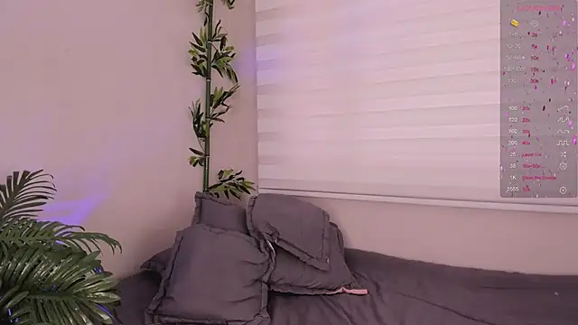 Snapshot of ariana_rosse__ chatting on February 28, 4:20 pm ariana rosse   online show from February 28, 4:20 pm