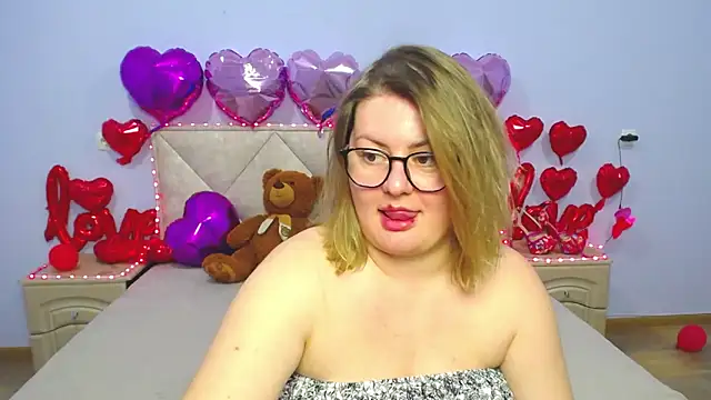 ZannaDreil online show from February 28, 2:20 am