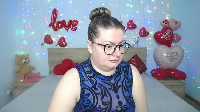 ZannaDreil online show from March 5, 6:56 pm