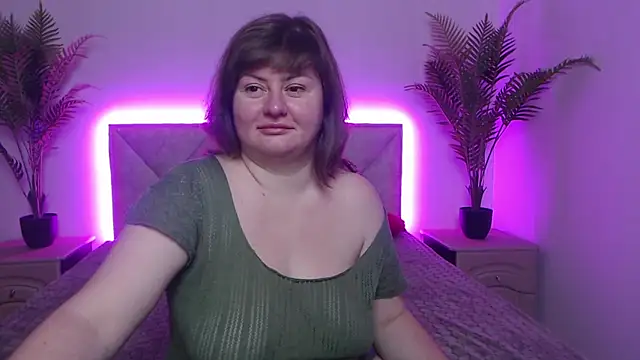 ZannaDreil online show from September 18, 11:56 am