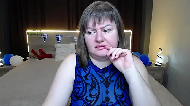 ZannaDreil online show from September 30, 6:24 pm