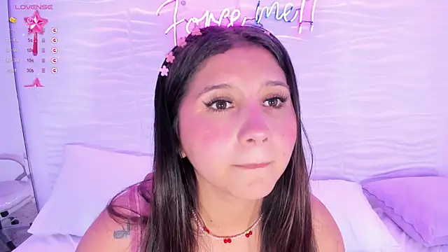 AvyMilton online show from January 17, 2:50 pm