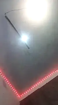 SINUECASTILLO online show from December 10, 1:11 am