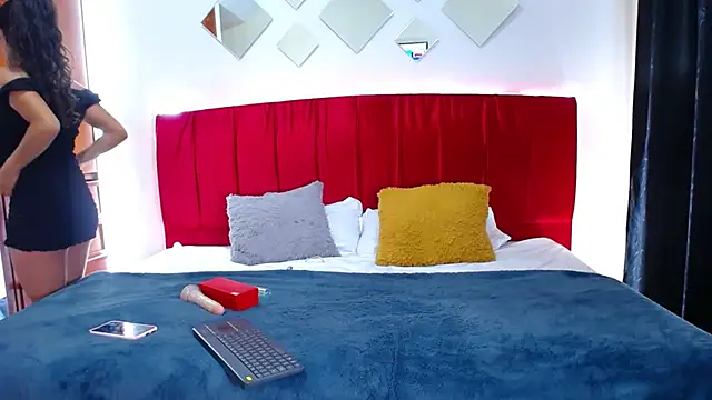 Snapshot of Cristal_moon1 chatting on March 15, 11:39 pm Cristal moon1 online show from March 15, 11:39 pm