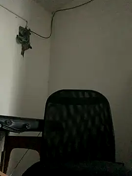 Snapshot of perrrotegrande chatting on September 27, 2:11 pm perrrotegrande online show from September 27, 2:11 pm