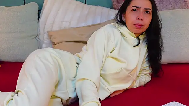 SarraRose online show from February 25, 10:18 pm