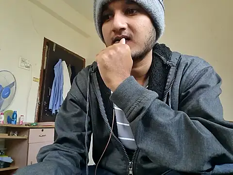 Jonrobinso online show from November 21, 5:39 am