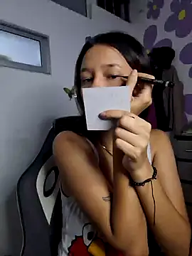 Snapshot of _Denis_sweet chatting on January 24, 1:24 am Denis sweet online show from January 24, 1:24 am