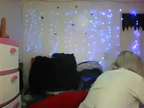 alixia81 online show from February 9, 12:41 pm