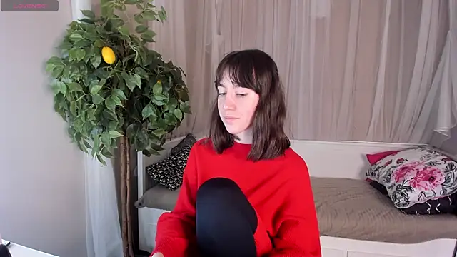 Belle Via online show from March 6, 3:56 pm