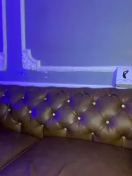 AaronCruz  online show from March 7, 2:04 am