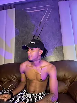 AaronCruz  online show from March 17, 7:26 pm