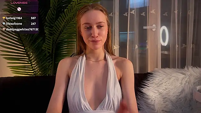 PollyAgata online show from February 19, 1:40 am