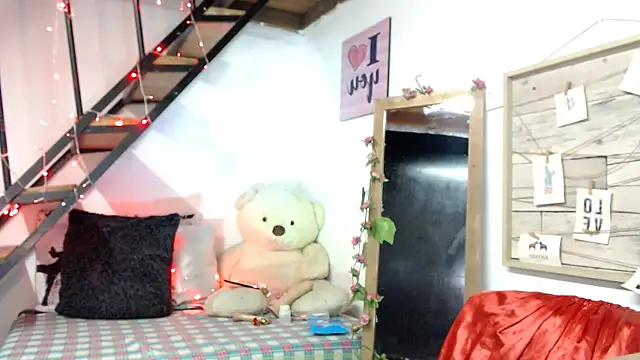 luna sky83 online show from October 8, 5:49 am